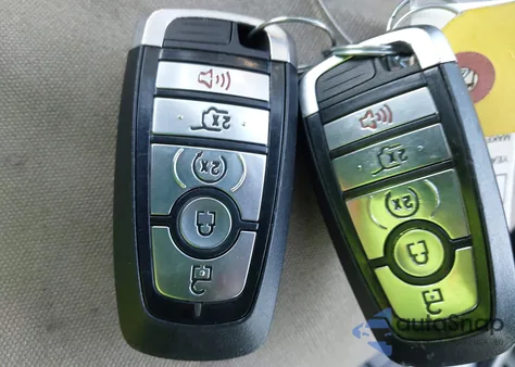 2021 Ford Expedition Limited Max z USA, uszkodzony, nr VIN 1FMJK2AT1MEA23245